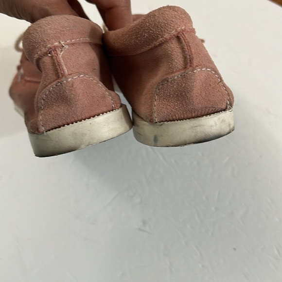 GUC Minnetonka Women's Pink Thunderbird Beaded Moccasin  SZ-8 - Picture 8 of 9